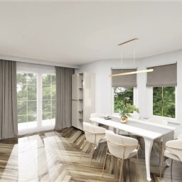 OLIV - Design projektowanie wnętrz Justyna Leszczyńska - Wizualizacja jasnej jadalni z parkietem w jodełkę, białym stołem i krzesłami z elementami złota. Okna z roletami rzymskimi i widokiem na zieleń. Dekoracyjny detal na ścianie.