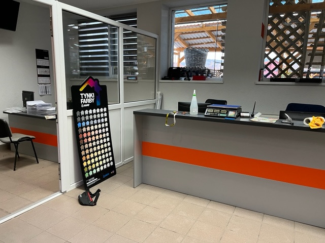 Oklejenie mebli folią ploterową