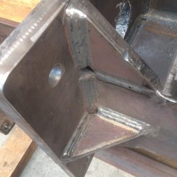 MinekKONSTRUKTION - Konstrukcja suwnicy do ,200 ton