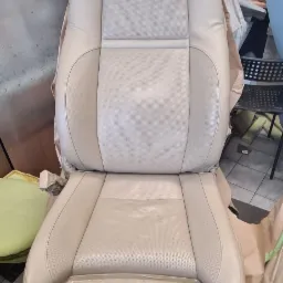 Pracę nad fotelem zostały ukończone. Wygląda dużo lepiej :-)