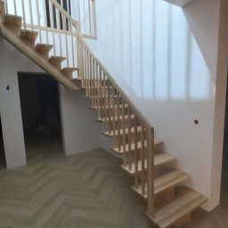 Kuchnie na wymiar Świecie