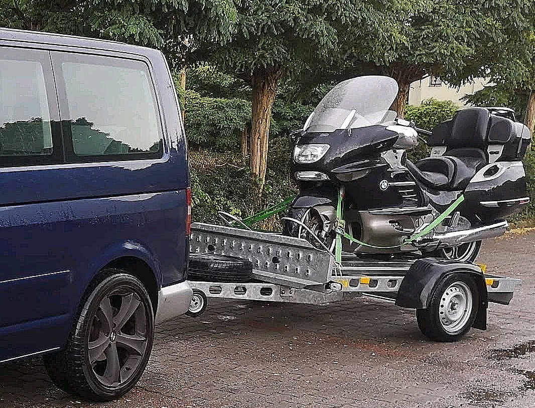 Transport motocykli.