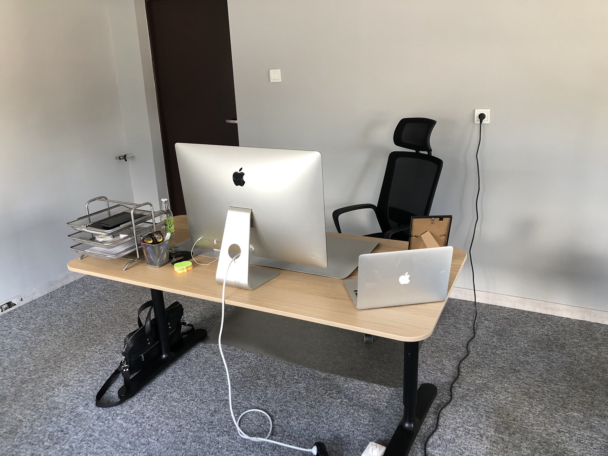 Biuro IKS zakładu produkcyjnego w Łosicach.