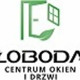 Zielone logo firmy Łoboda Centrum Okien i Drzwi, z motywem okna i liścia, czarny napis nazwy firmy i hasło pod spodem.