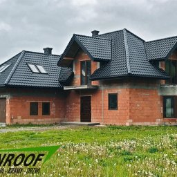 Stolarka okienna zamontowana w domu zlokalizowanym w miejscowości Łapsze Niżne. 🏠

Nasz klient zdecydował się na energooszczędny profil Veka Softline 82mm w kolorze orzech. 