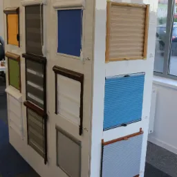 Duży wybór okryć okiennych