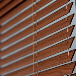 Żaluzje drewniane 25mm i 50mm. Na wymiar.