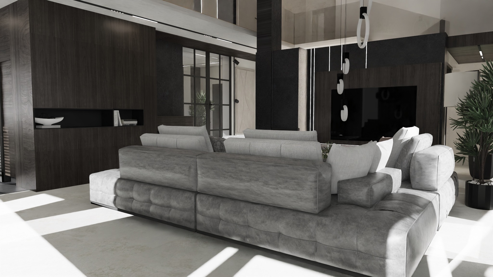 Nowoczesny salon z modułową sofą w odcieniach szarości, ciemne drewniane panele ścienne z półką, minimalistyczne oświetlenie i roślina doniczkowa w czarnej osłonce.