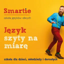 Grafika reklamowa szkoły językowej z motywami brytyjskimi: czerwona budka telefoniczna, hełm policjanta, logo z sową w barwach flagi brytyjskiej i uśmiechnięty mężczyzna w czerwonych spodniach...