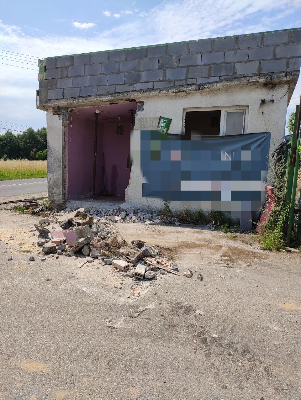 Elewacja przed renowacją