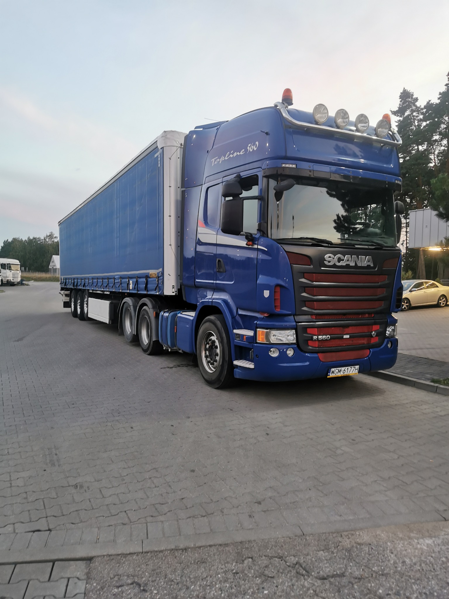 Zajmujemy Sie Przeprowadzkami Oraz Transportem Małym i Duzym Krajowym i Miedzynarodowym