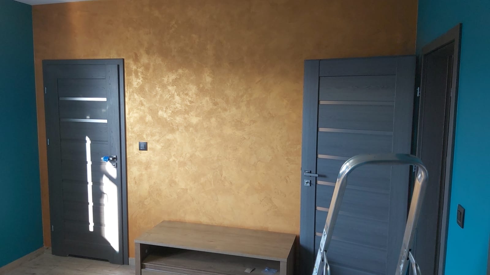 Gładzie i malowanie ścian