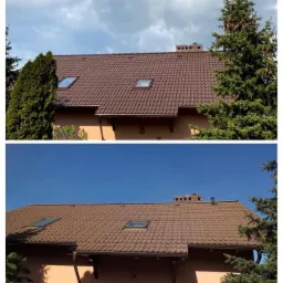 Porównanie dachu przed i po: brązowa dachówka z oknami dachowymi, widoczne różnice w czystości i kolorze pod różnym oświetleniem.