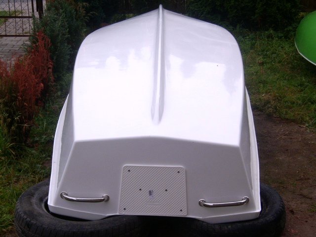 Łódź wiosłowa 4,2m. za 2,250 zł z wiosłami dwu płaszczowa (dno płaskie jedno kilowe) stabilna