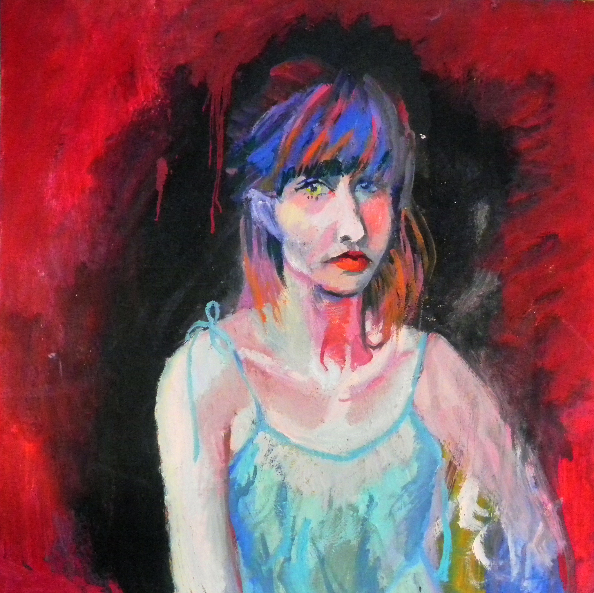 Portret kobiety w błękitnej sukience na czerwono-czarnym tle, wykonany techniką malarską z widocznymi pociągnięciami pędzla i ekspresyjną kolorystyką.