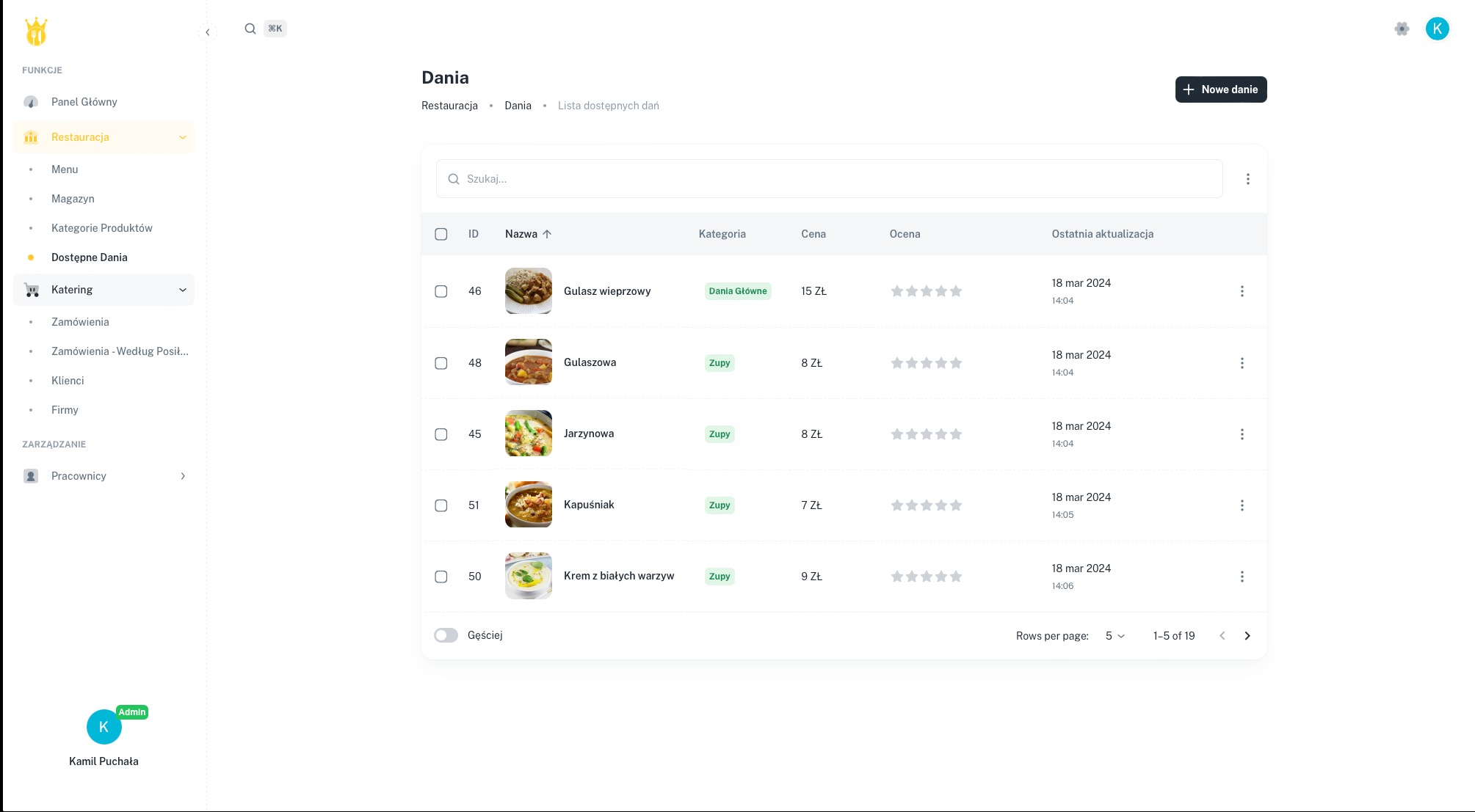 Widok interfejsu aplikacji z listą dostępnych dań w restauracji, prezentującą gulasz wieprzowy, gulaszową, jarzynową, kapuśniak i krem z białych warzyw wraz z cenami i ocenami.