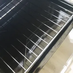 Piekarnik przed i po czyszczeniem