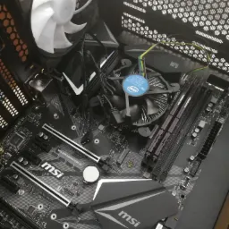 Sprzedaż oraz modernizacje komputerów stacjonarnych