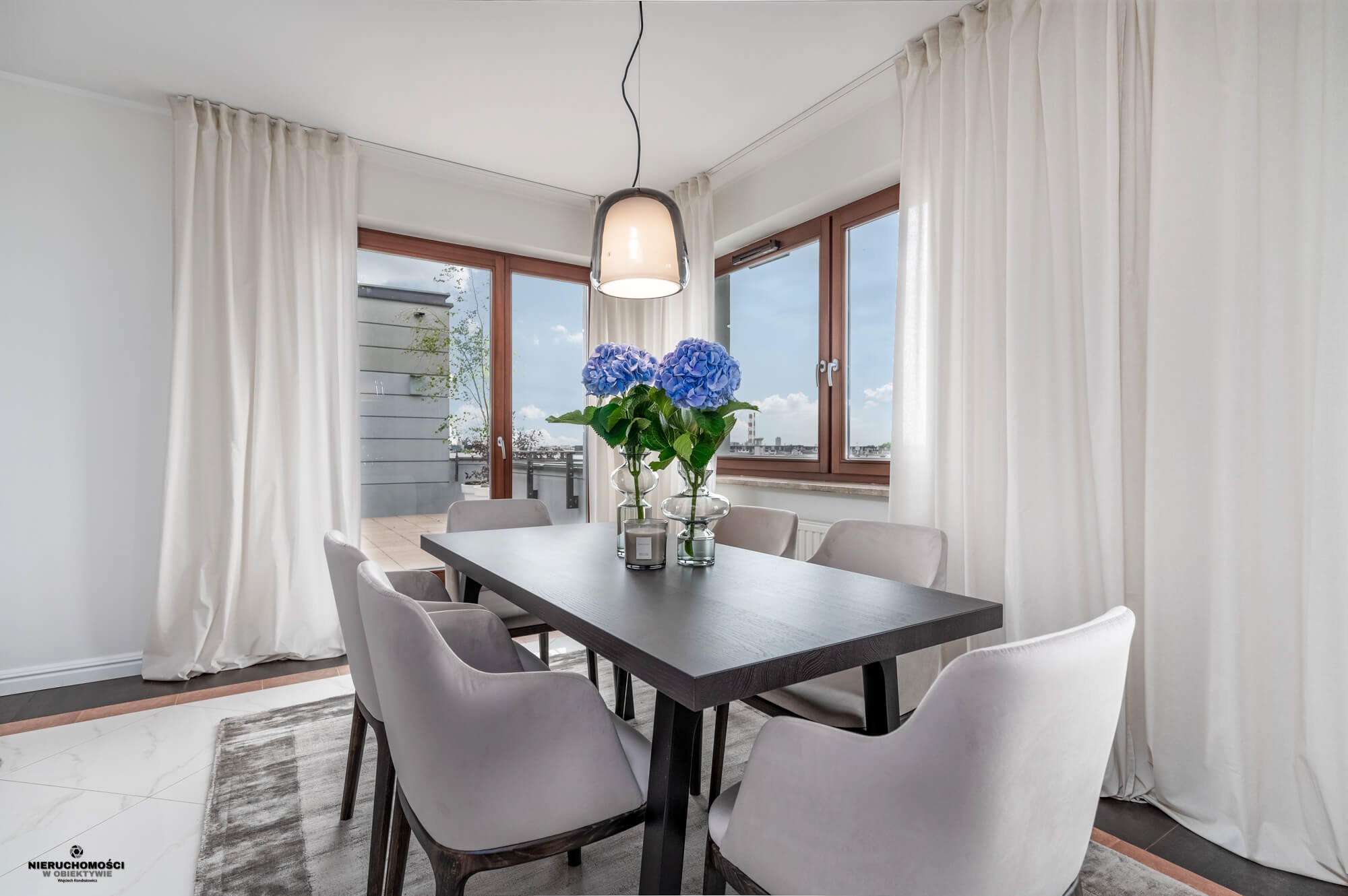 Zdjęcia apartamentów na sprzedaż