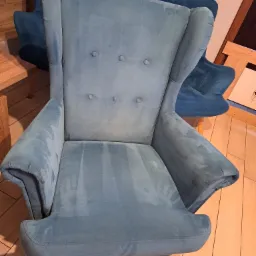 Po praniu fotel jest czysty i pachnący wszystkie plamy się pięknie wyprały!!