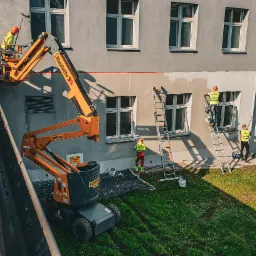 Malowanie elewacji tynk o powierzchni 1600 m2