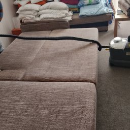 TIP TOP CLEANING SERVICES AGNIESZKA ROGAL-MOŃ - Pranie tapicerkieblowej na wysokiej jakości chemii