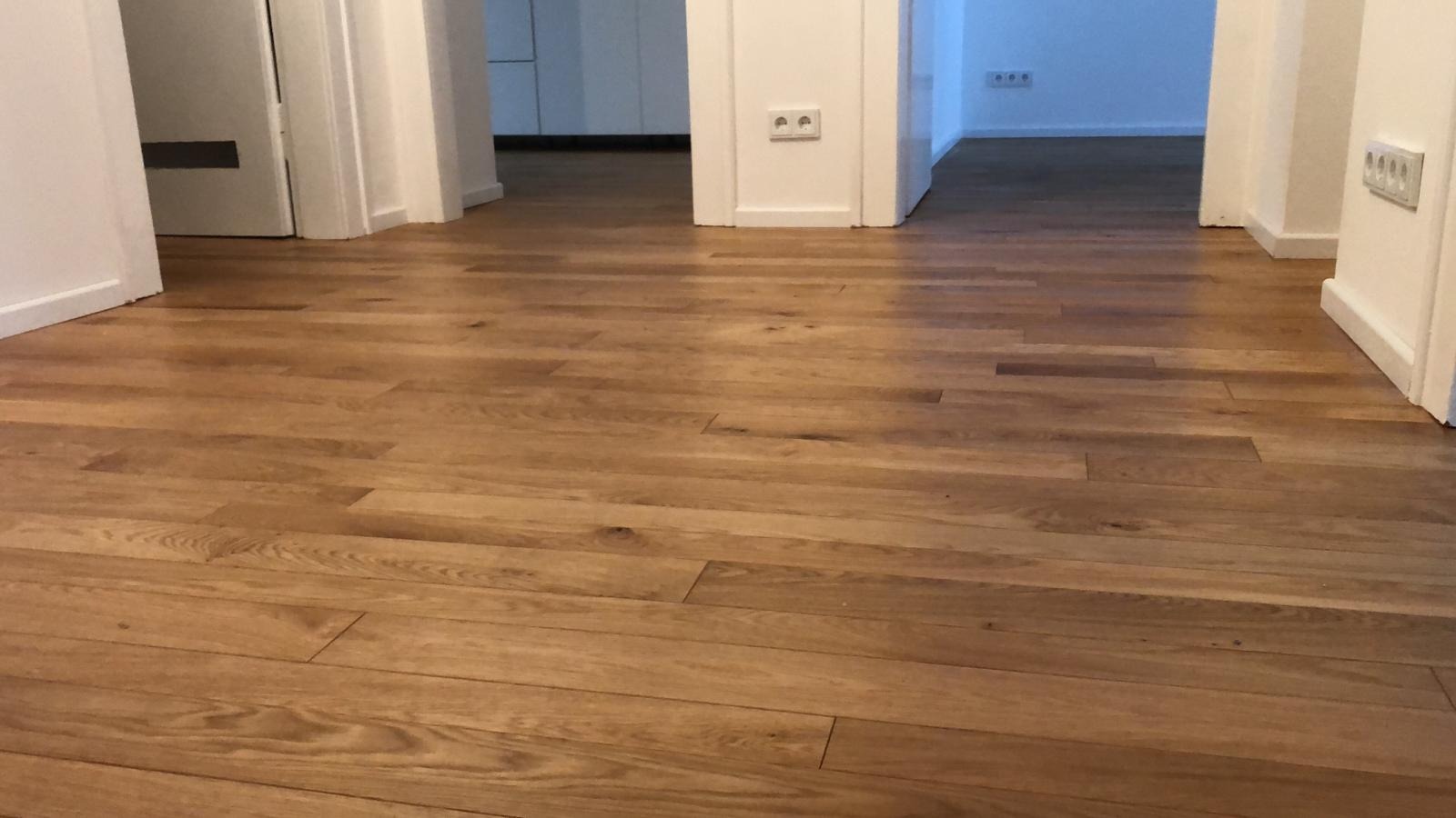 Deska dębowa rustykalna wykończona dwiema warstwami oleju.