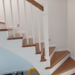 Schody drewniane Września 4