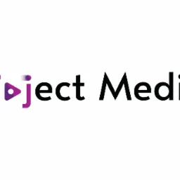 Logo firmy Project Media z symbolem odtwarzania w kolorze fioletowym, czarny napis na białym tle.