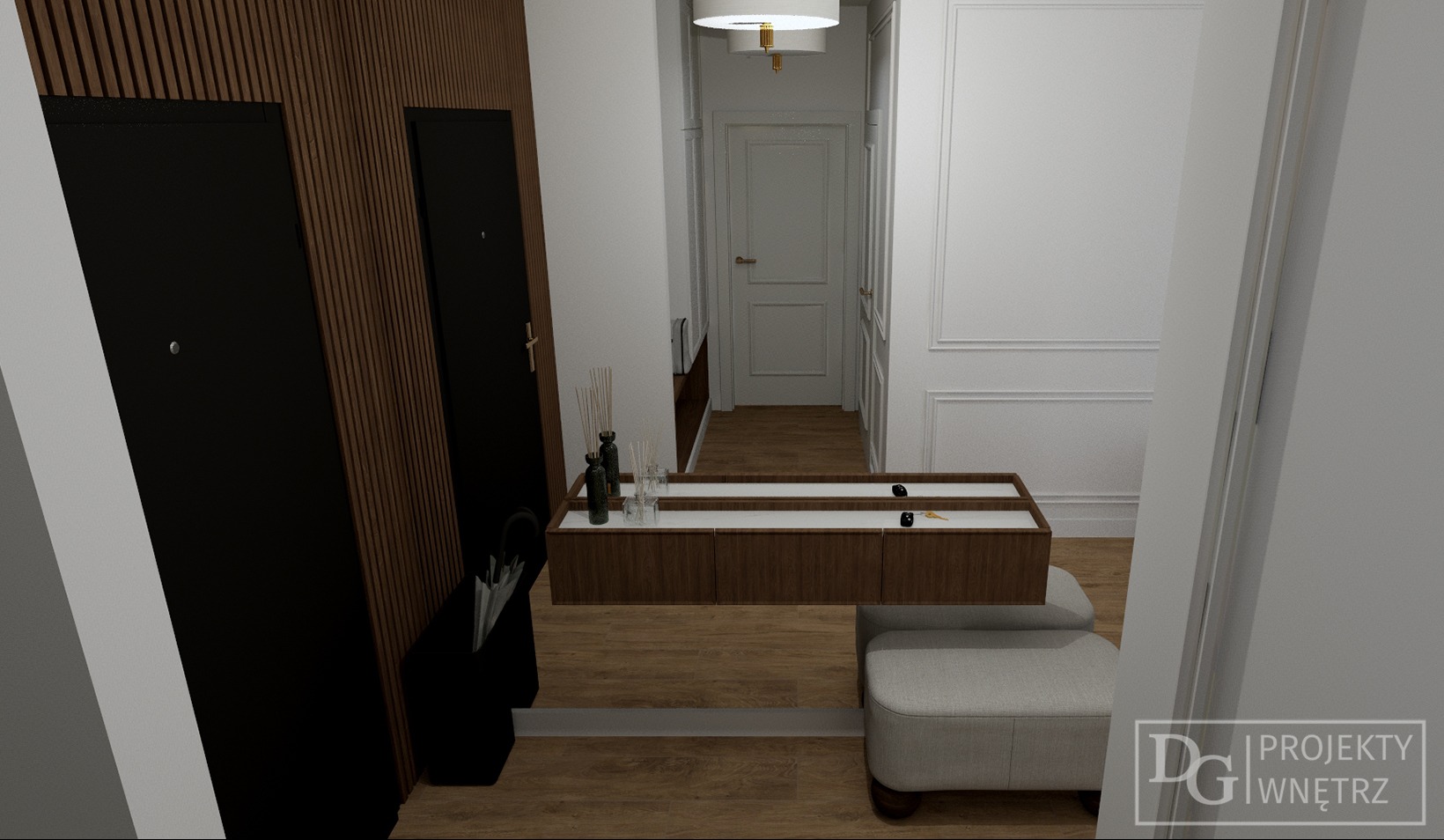 Wnętrze przedpokoju z panelami ściennymi, szafą, lustrem i pufą. Nad pufą zawieszona konsola z dekoracjami. Widoczny wieszak na parasole i logo projektanta wnętrz.