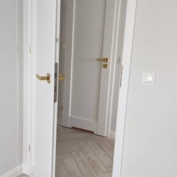 Autoryzowana grupa techniki zabrzpieczeń sp. z o.o. - Klasyczne drzwi pokojowe