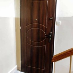 Autoryzowana grupa techniki zabrzpieczeń sp. z o.o. - Drzwi wewnątrzklatkowe