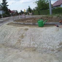 Droga wojewódzka od Lubaczowa do przejścia granicznego w Budomierzu 12 km cała inwestycja w zakresie brukarstwa budowa ronda 
 na skrzyżowaniu ul Sobieskiego i Niemirowska, to dzieło naszej Firmy Bruk-Ar.