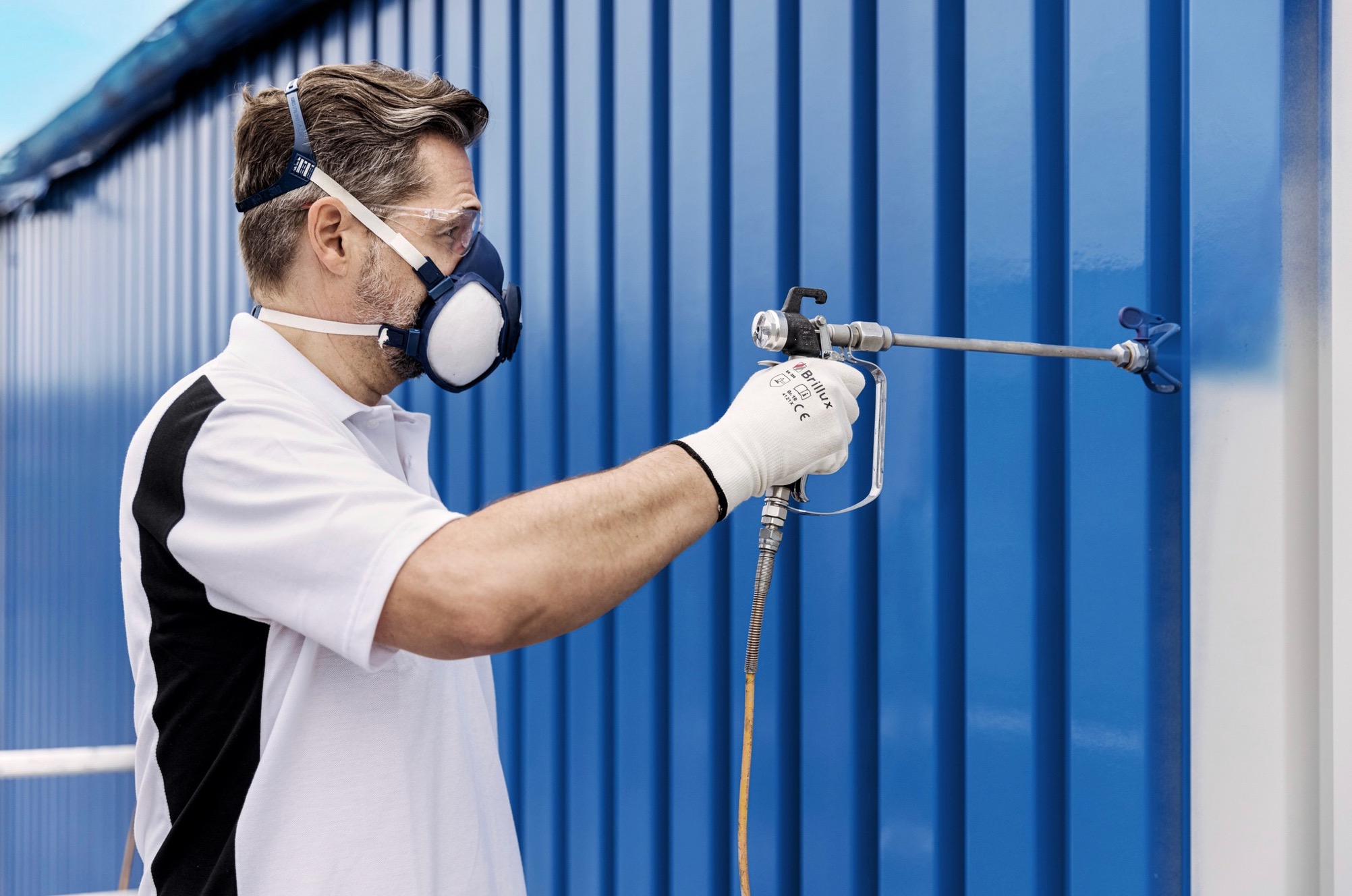 Farby do pokrywania i renowacji elewacji , elewacji zabytkowych oraz przemysłowych w tym płyt z blachy obornickiej.