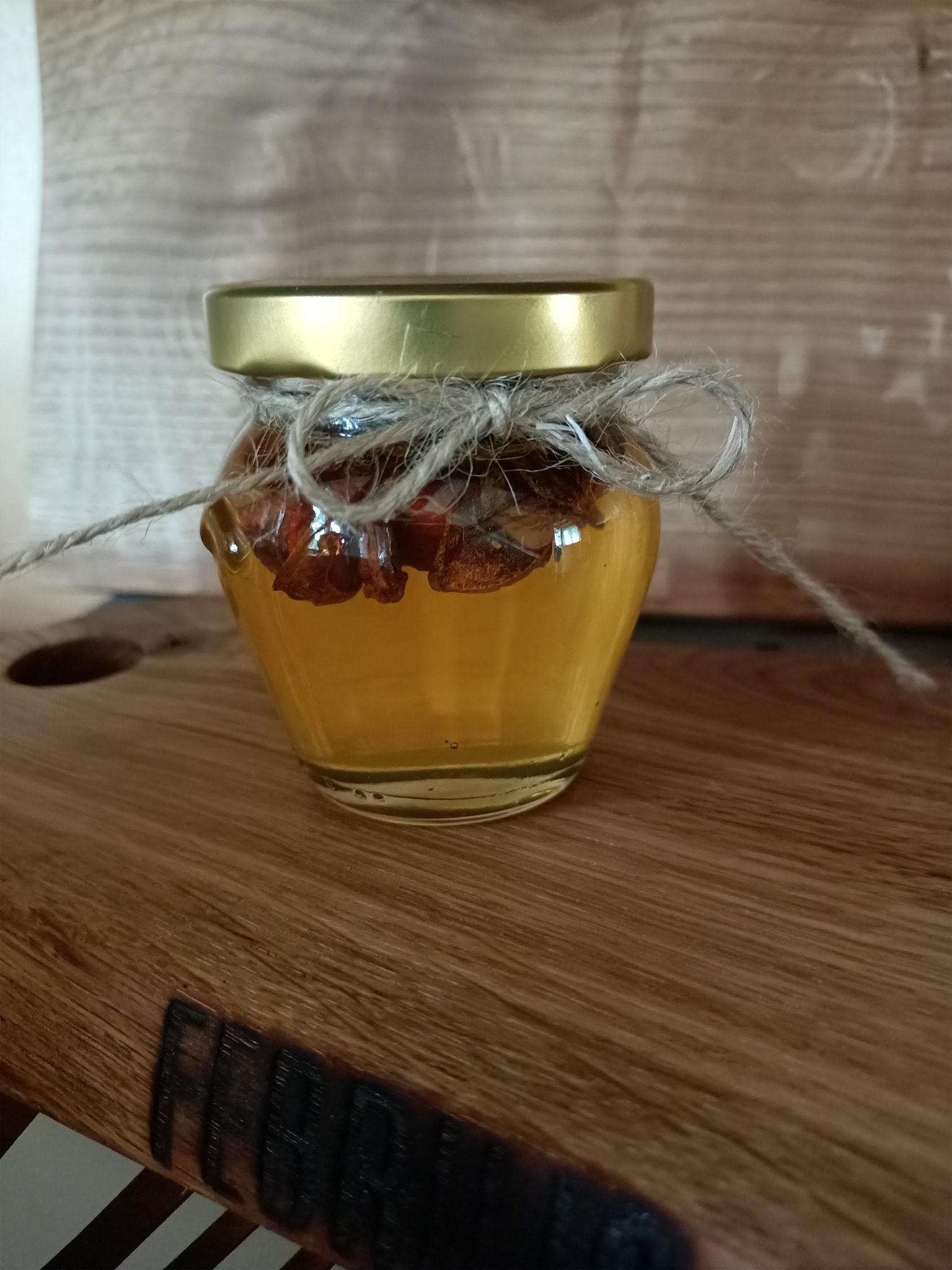 Miód z dodatkami. Polecam np. z anyżem... Pycha