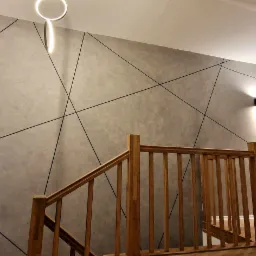 Beton architektoniczny Jeger z przecięciami.