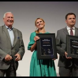 Ranking największych kancelarii prawnych organizowany przez dziennik Rzeczpospolita. Wyróżnienie dla kancelarii JPM Adwokaci odebrał Adw. Maciej Janson