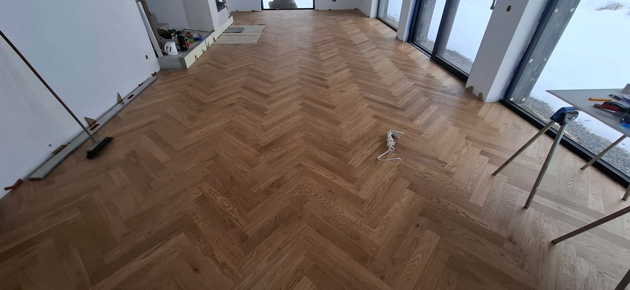 Parkiet trojwarstowy z naturalnym fornirem