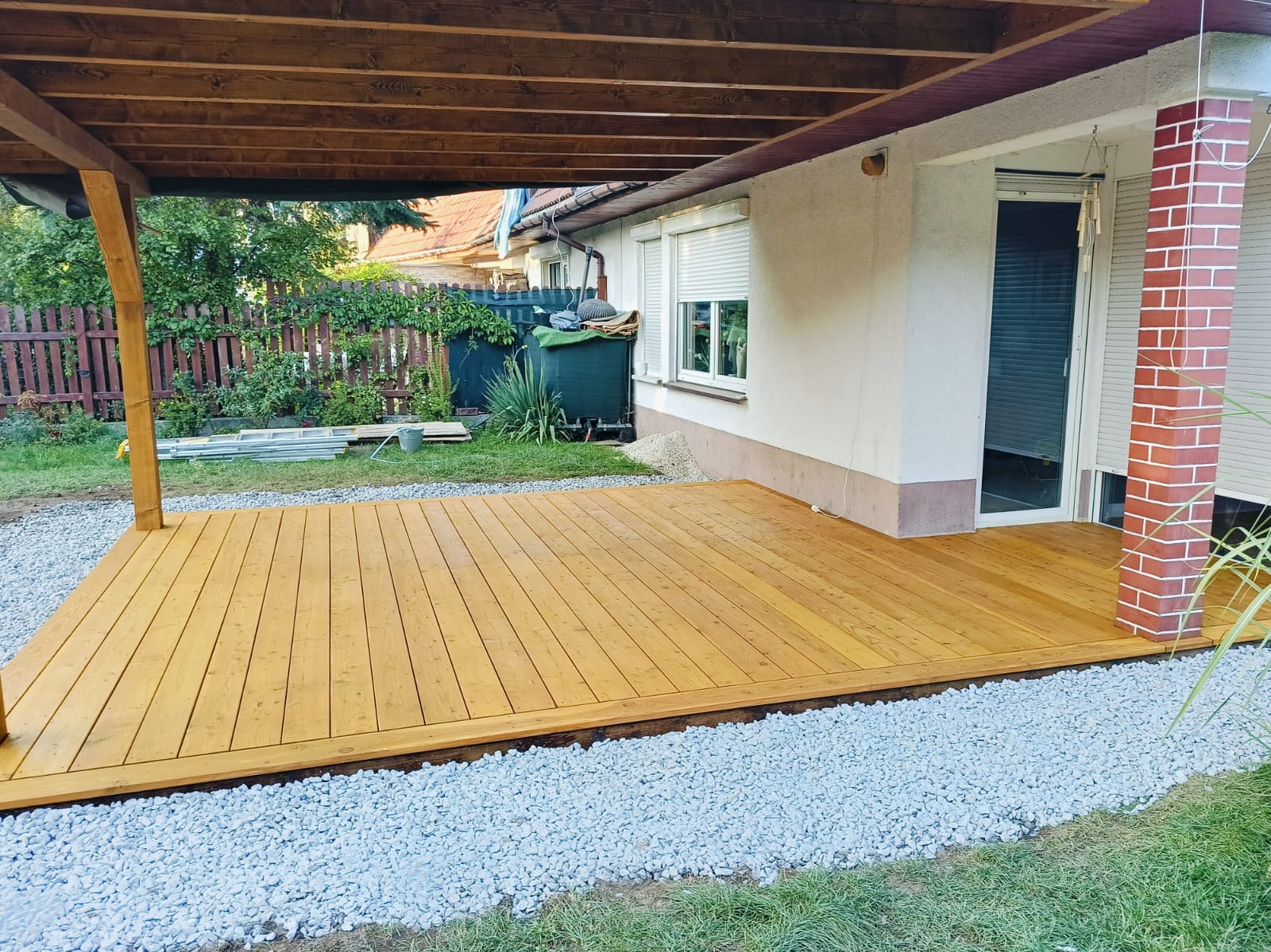 Taras z deski Prosto z Irkucka z zadaszeniem