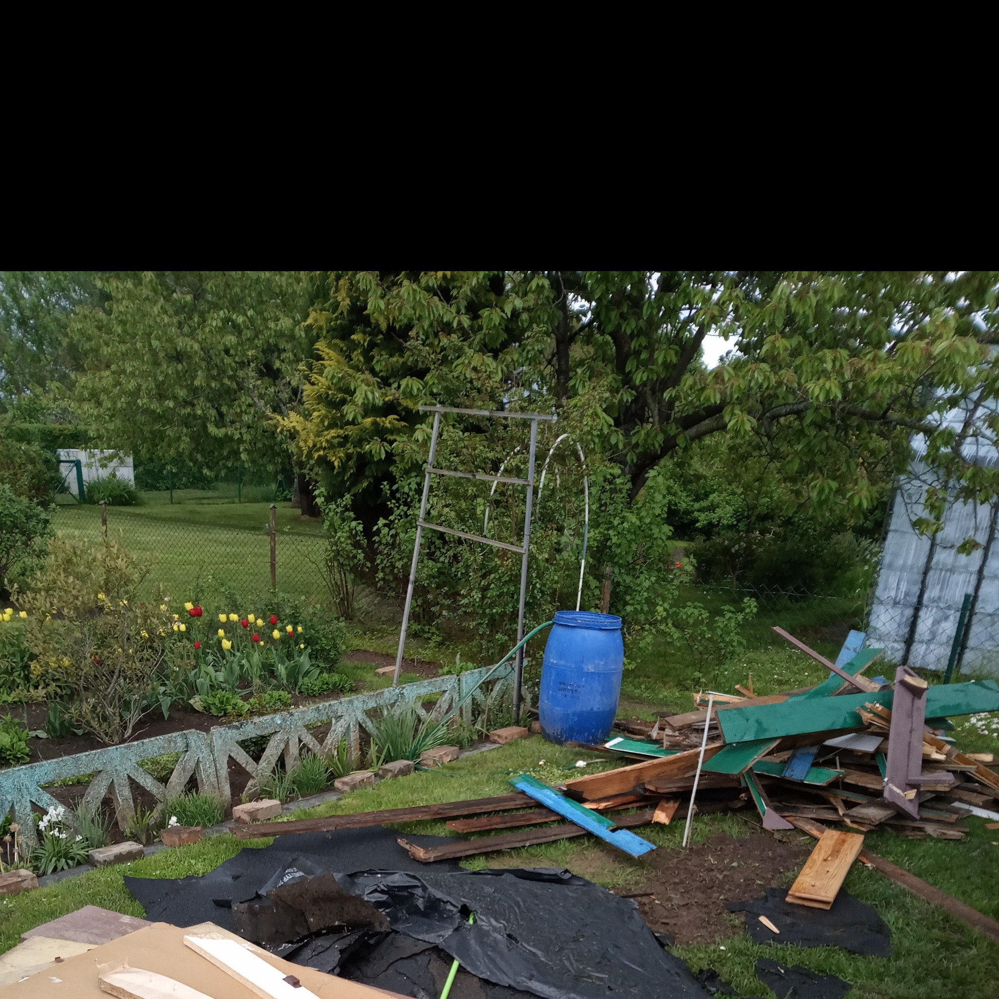 Rozbiórki altan ,wywiezienie odpadów