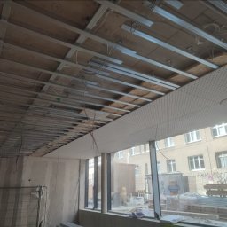 FIRMA HANDLOWO-USŁUGOWA AD-BUD ADAM MICKIEWICZ - Recepcja hotel sufit akustyczny plyta g/K knauf