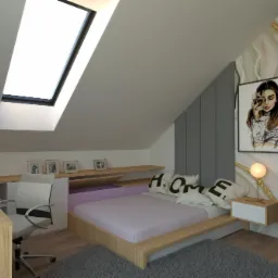 Pokój na poddaszu ze skośnym sufitem, łóżkiem z poduszkami z napisem HOME, biurkiem z laptopem i oknem dachowym