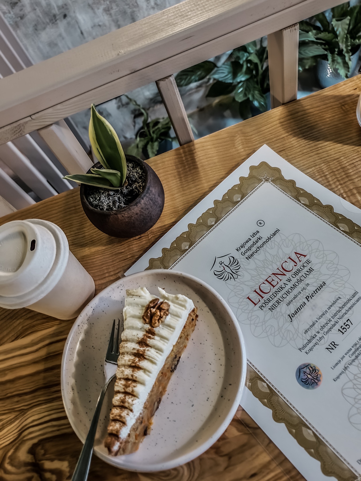 LICENCJA POŚREDNIKA W OBROCIE NIERUCHOMOŚCIAMI - Krajowej Izby Gospodarki Nieruchomościami nr. 1557