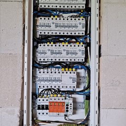 Bartek Monkowski - Rewelacyjny Montaż Przyłącza Elektrycznego Iława
