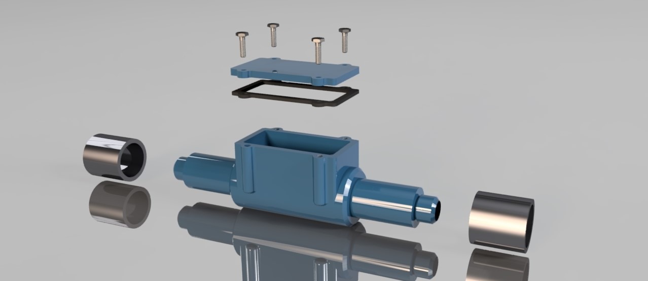 Rozłożony na części niebieski element skrzynki połączeniowej z pokrywą, uszczelką i śrubami, widoczne także metalowe tuleje na końcach, render 3D.
