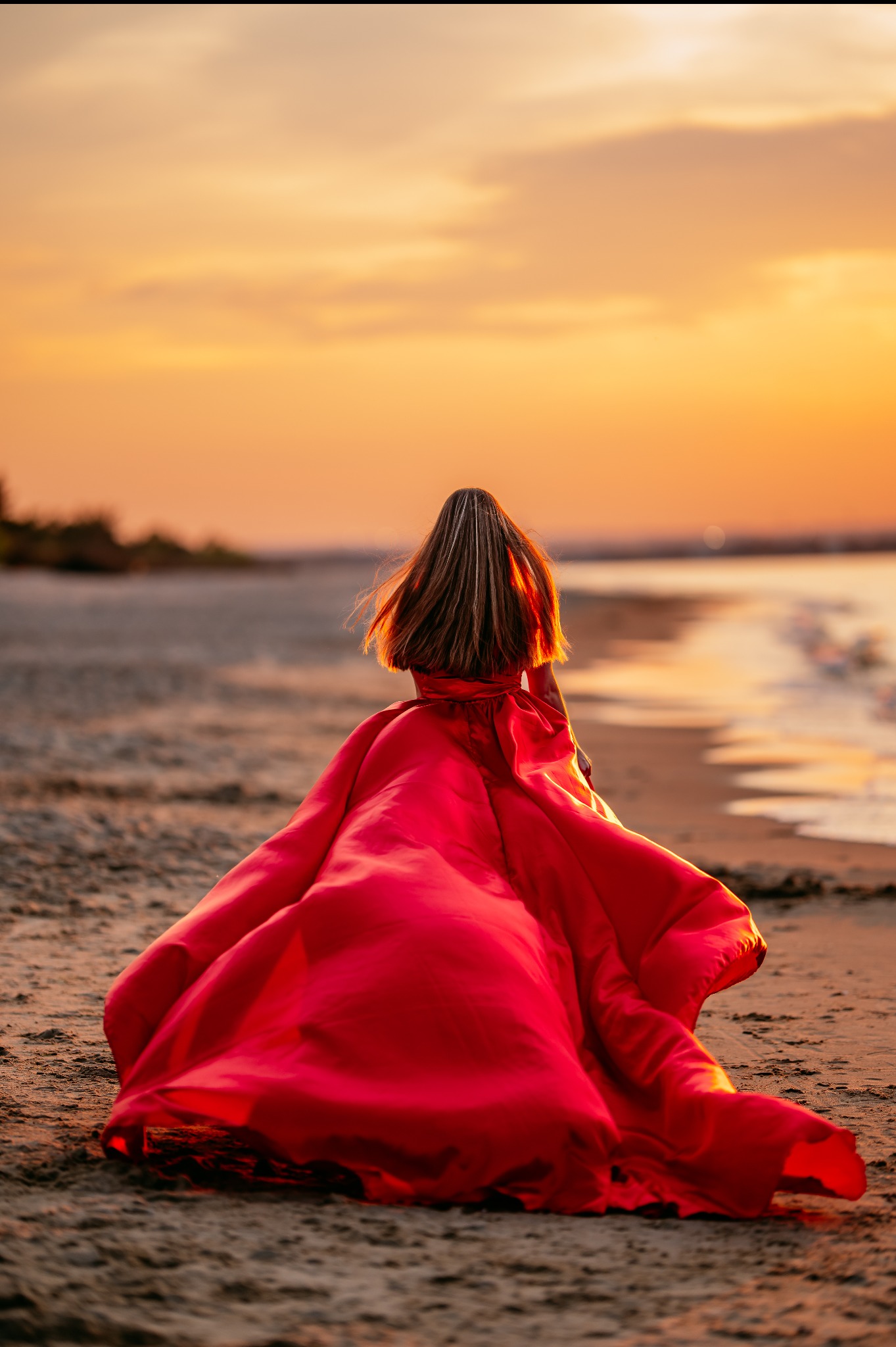 women in red sesja kobieca