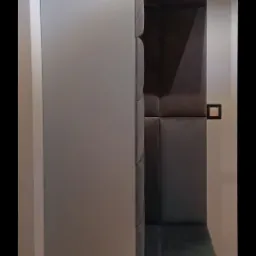 Zabudowa plus siedzisko.