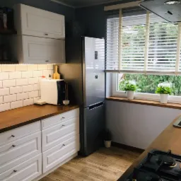 montaż płytek, kuchni malowanie