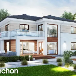 Wizualizacja dwukondygnacyjnego domu z płaskim dachem, dużymi oknami i balkonem ze szklaną balustradą, otoczonego zagospodarowanym ogrodem z elementami drewna i kamienia.