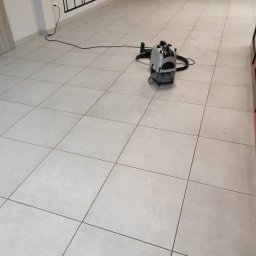 Łukasz Budzik czyszczenie i dezynfekcja - Czyszczenie parowe powierzchni twardych